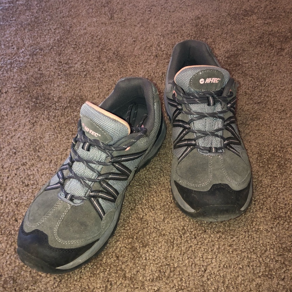 Hi-Tec Women’s Hiking Shoes, size 9.5